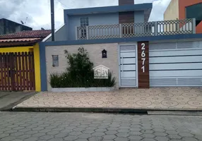 Foto 1 de Sobrado com 4 Quartos à venda, 160m² em Suarão, Itanhaém