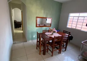Foto 1 de Casa com 2 Quartos à venda, 180m² em Floramar, Belo Horizonte