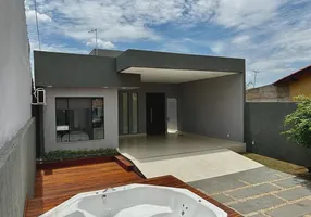 Foto 1 de Casa com 3 Quartos à venda, 150m² em Centro, Toledo