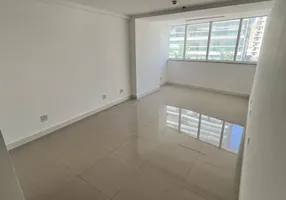 Foto 1 de Sala Comercial com 1 Quarto para alugar, 30m² em Praia da Costa, Vila Velha
