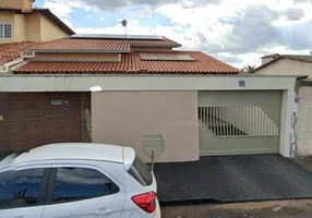 Foto 1 de Casa com 3 Quartos à venda, 250m² em Brasil, Uberlândia