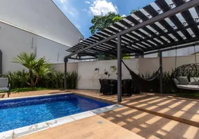 Foto 1 de Casa de Condomínio com 4 Quartos à venda, 777m² em Alto Da Boa Vista, São Paulo