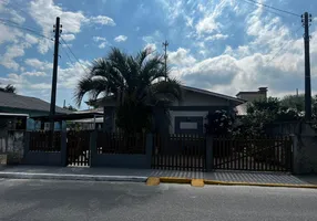 Foto 1 de Casa com 7 Quartos à venda, 300m² em Praia João Rosa, Biguaçu