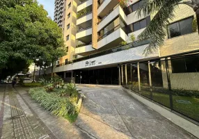 Foto 1 de Apartamento com 3 Quartos para alugar, 151m² em Batista Campos, Belém