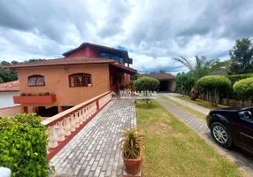 Foto 1 de Sobrado com 5 Quartos à venda, 460m² em Fazenda Ilha, Embu-Guaçu