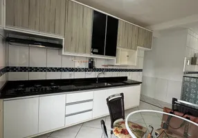 Foto 1 de Casa com 2 Quartos para alugar, 80m² em Jardim Limoeiro, Camaçari