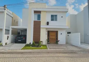 Foto 1 de Sobrado com 4 Quartos à venda, 159m² em Vila Manaus, Criciúma