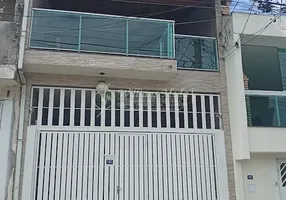 Foto 1 de Sobrado com 4 Quartos à venda, 210m² em Jardim Adriana, Guarulhos