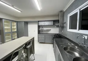 Foto 1 de Casa com 4 Quartos para alugar, 358m² em Alphaville, Santana de Parnaíba