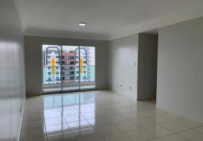 Foto 1 de Apartamento com 3 Quartos para alugar, 110m² em Centro, Campos dos Goytacazes