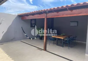 Foto 1 de Casa com 2 Quartos à venda, 130m² em Residencial Pequis, Uberlândia