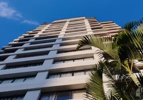 Foto 1 de Apartamento com 3 Quartos para alugar, 250m² em Vila Pauliceia, São Paulo