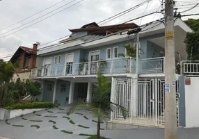 Foto 1 de Casa com 3 Quartos à venda, 300m² em Jardim Bibi, São Paulo