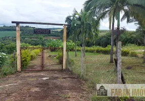 Foto 1 de Fazenda/Sítio com 3 Quartos à venda, 135m² em Maravilha, Londrina