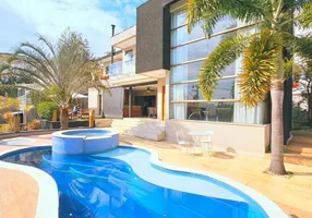 Foto 1 de Casa de Condomínio com 4 Quartos à venda, 285m² em Golf Park, Carapicuíba
