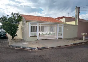 Foto 1 de Casa com 3 Quartos à venda, 142m² em Bassan, Marília