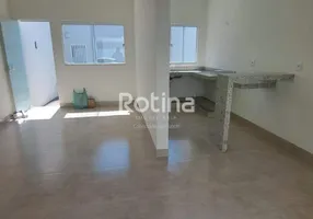 Foto 1 de Casa com 2 Quartos à venda, 70m² em Granada, Uberlândia