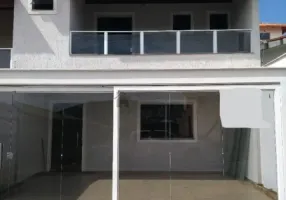 Foto 1 de Casa com 3 Quartos à venda, 110m² em Lúcio de Abreu, Contagem
