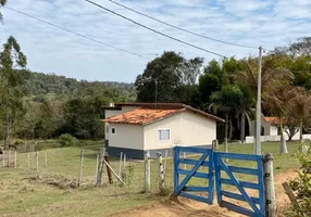 Foto 1 de Fazenda/Sítio à venda, 235m² em Area Rural de Cerqueira Cesar, Cerqueira César