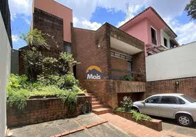 Foto 1 de Casa com 4 Quartos à venda, 210m² em Jardim Peri-Peri, São Paulo