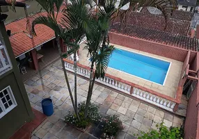 Foto 1 de Casa com 6 Quartos à venda, 296m² em Vale do Ipê, Juiz de Fora