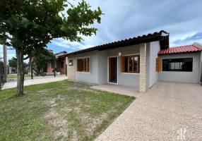 Foto 1 de Casa com 4 Quartos à venda, 175m² em Nova Tramandaí, Tramandaí