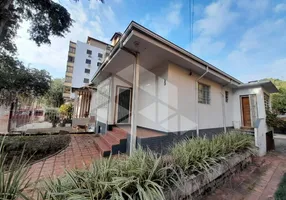 Foto 1 de Casa com 2 Quartos para alugar, 74m² em Passo da Areia, Porto Alegre