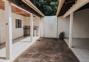 Foto 1 de Casa com 3 Quartos à venda, 300m² em Jardim Gramado, Cuiabá