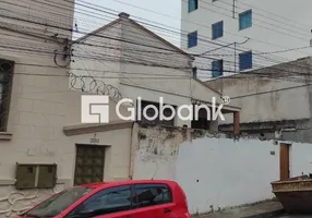 Foto 1 de Galpão/Depósito/Armazém à venda, 166m² em Centro, Montes Claros