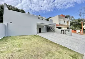 Foto 1 de Casa de Condomínio com 3 Quartos à venda, 321m² em Granja Viana, Cotia