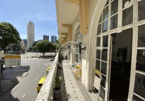 Foto 1 de Apartamento com 1 Quarto à venda, 144m² em Centro, Rio de Janeiro