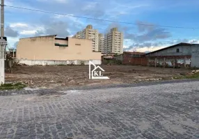 Foto 1 de Lote/Terreno à venda, 900m² em Emaús, Parnamirim