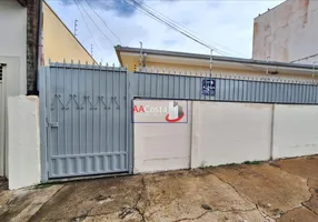 Foto 1 de Casa com 1 Quarto para alugar, 36m² em Vila Aparecida, Franca