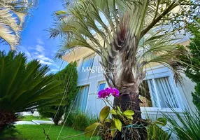 Foto 1 de Casa de Condomínio com 4 Quartos à venda, 451m² em Morada Colina, Resende