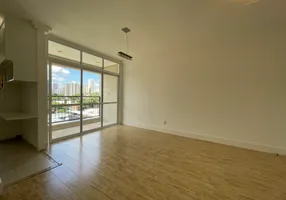 Foto 1 de Apartamento com 2 Quartos para alugar, 64m² em Cambuí, Campinas