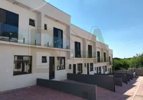 Foto 1 de Casa de Condomínio com 2 Quartos para alugar, 90m² em Granja Viana, Cotia