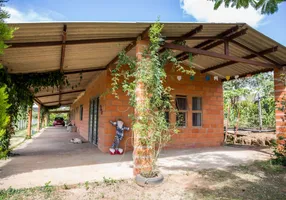 Foto 1 de Fazenda/Sítio com 3 Quartos à venda, 2400m² em Eden, Sorocaba