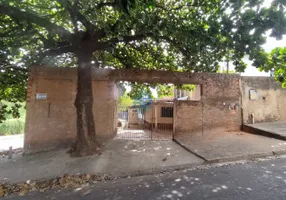 Foto 1 de Casa com 2 Quartos à venda, 242m² em Cidade Jardim, Presidente Prudente