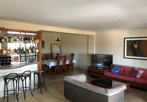 Foto 1 de Apartamento com 4 Quartos à venda, 270m² em Praia do Canto, Vitória