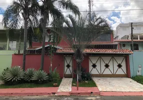 Foto 1 de Sobrado com 3 Quartos para venda ou aluguel, 250m² em Loteamento Parque das Hortências, Campinas