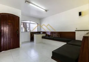 Foto 1 de Casa com 2 Quartos para alugar, 132m² em Vila Romana, São Paulo