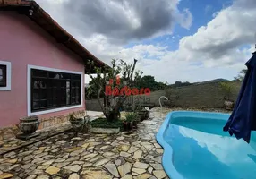 Foto 1 de Casa com 3 Quartos à venda, 194m² em Matapaca, Niterói