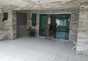 Foto 1 de Casa com 3 Quartos à venda, 200m² em Jardim São Paulo, Recife