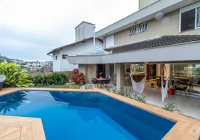 Foto 1 de Casa de Condomínio com 3 Quartos à venda, 355m² em Itacorubi, Florianópolis