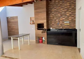 Foto 1 de Casa com 3 Quartos à venda, 143m² em Jardim dos Lagos, Nova Odessa