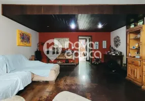 Foto 1 de Casa com 4 Quartos à venda, 347m² em Vila Isabel, Rio de Janeiro