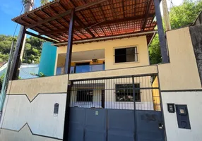 Foto 1 de Casa com 3 Quartos à venda, 250m² em Santa Cecília, Vitória