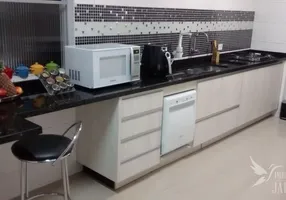 Foto 1 de Apartamento com 3 Quartos à venda, 184m² em Centro, Londrina