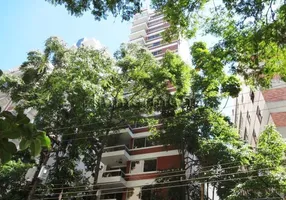 Foto 1 de Apartamento com 3 Quartos à venda, 212m² em Higienópolis, São Paulo