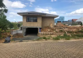 Foto 1 de Casa com 3 Quartos à venda, 149m² em Demboski, Criciúma